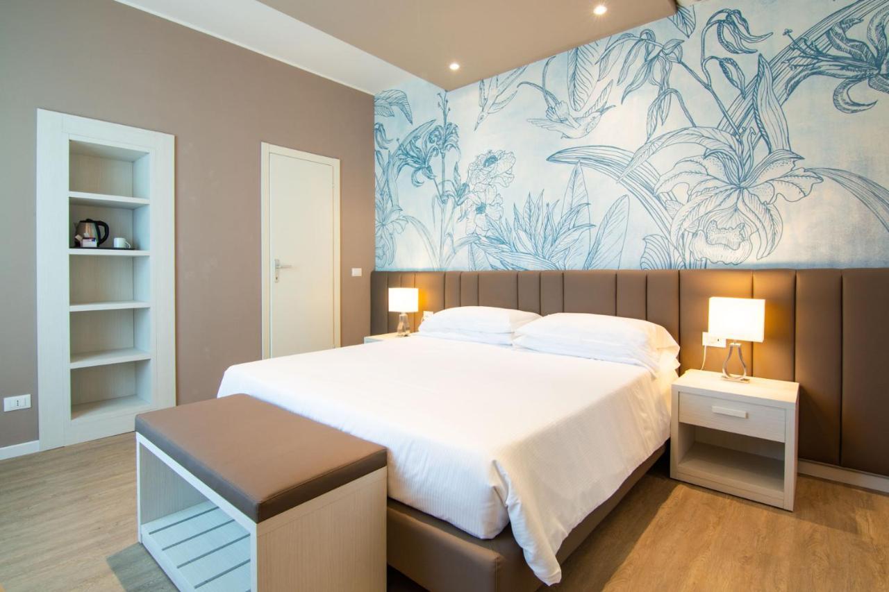 Double Room with Partial Sea View,1416166434:JPEG